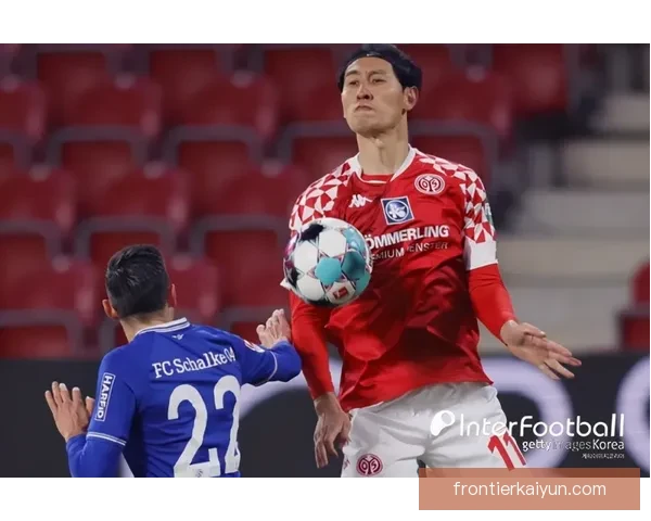 德甲前锋市场动态分析：各队新援表现亮眼，未来引援趋势值得关注